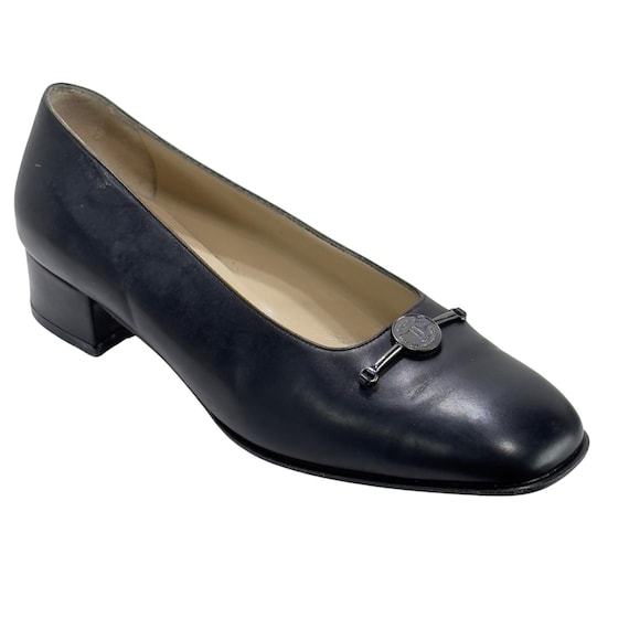 Vintage SALVATORE FERRAGAMO Women display picture 1
