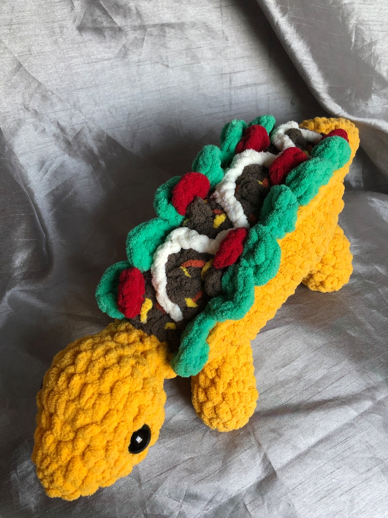 Tacosaurus Crochet PDF Pattern Stegosaurus Dinosaur Taco Amigurumi Digital FIle image 2