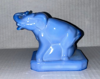 Boyd glass Zach the elephant #3 Delphinium made on 3-31-81 solid