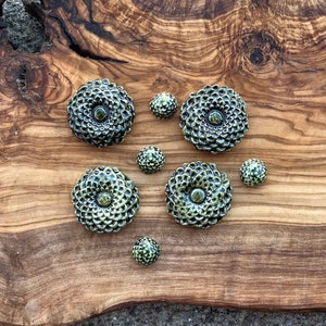 4 Green Marigolds with 4 accompanying Flowers!