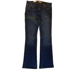 NWT Women&#39;s Flare Jeans  Size 31