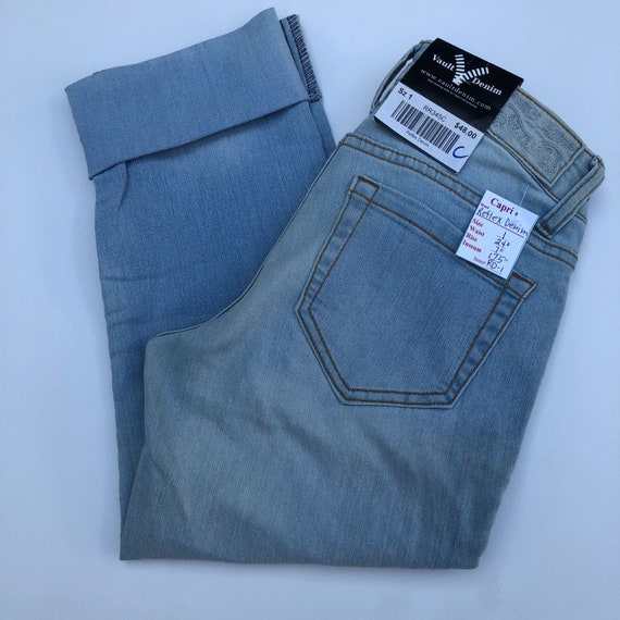 NWT Women's Capri Jeans reflex Denim Size 1 