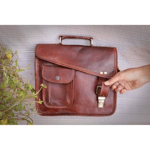 Personalized Vintage Leather Messenger Bag Ghent, Briefcase for Men and Women Brown, Personalised Groomsmen Gifts image 3