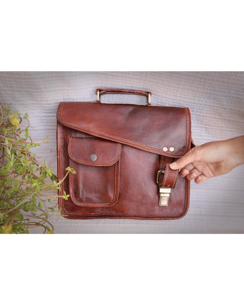 Personalized Vintage Leather Messenger Bag Ghent, Briefcase for Men and Women Brown, Personalised Groomsmen Gifts image 3