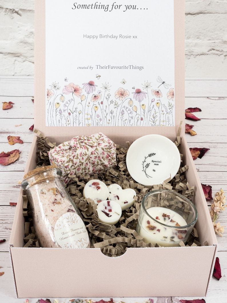 Happy Birthday Present Personalised Self Care Gift Box Filled Artisan Vegan Gift Best Friend Present Bridesmaid Gift Set Spa Gift Eco Gift Special Mum