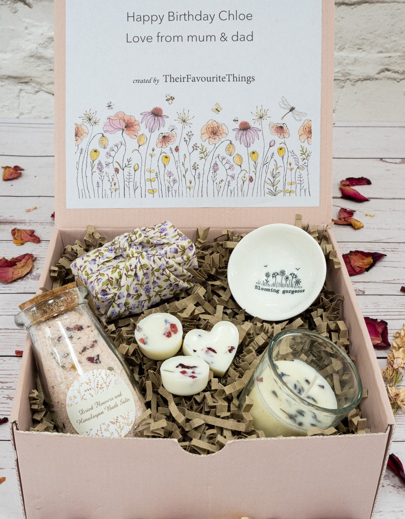 Happy Birthday Present Personalised Self Care Gift Box Filled Artisan Vegan Gift Best Friend Present Bridesmaid Gift Set Spa Gift Eco Gift Blooming Gorgeous