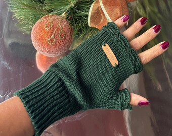 Knit Fingerless Gloves, Arm Warmers, Green Fingerless Mittens, Winter Wrist Warmers, Crochet Gloves, WoodLand Gloves, Forest Gloves