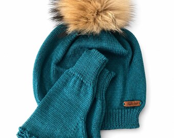 Тurquoise Merino Wool Knitted Winter Set: Winter Beanie with Fur Pompom & Crochet Fingerless Gloves