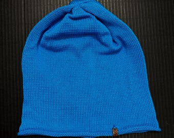 Berretto in lana merino lavorato a mano, cappello a trecce