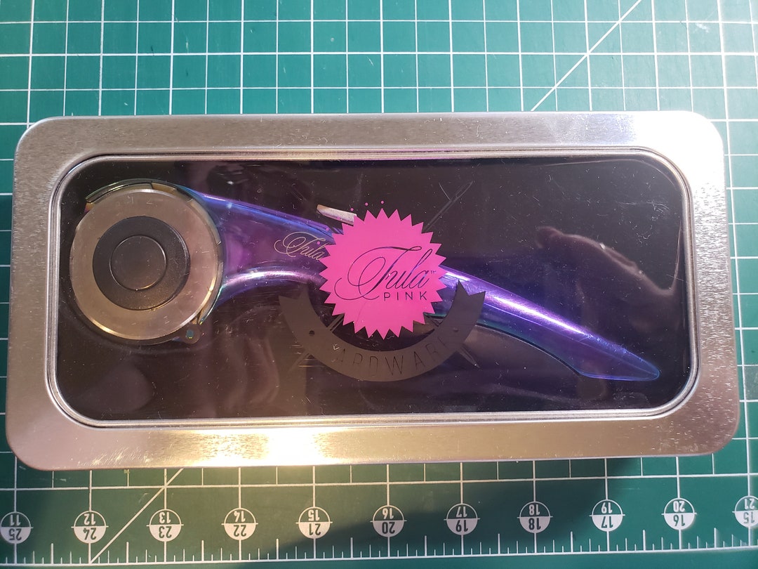 Tula Pink Hardware, Rotary Cutter, Replacement Blades, Curved Snips