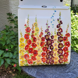 ロック付き小型ホワイトメタル壁掛けメールボックス、カスタム手描きタチアオイの花、ハンドメイド、ロック付き長方形垂直壁掛けメールボックス