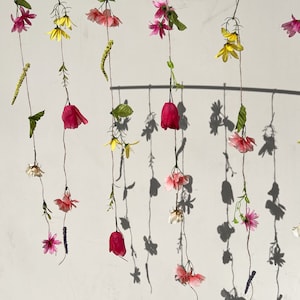 Flower Garland Wall Decor, Hanging Flower Backdrop, Wedding Flower Garland , Rose Backdrop, Flower Garland, Nursery Flower Wall