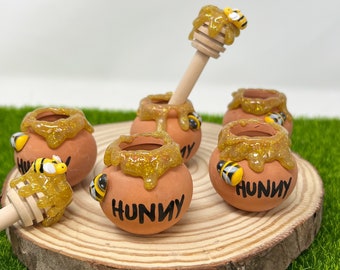 Winnie the Pooh Terra Cotta Hunny Pots Centerpieces Party Favors for Birthdays, Fake Honey Pot,  Clay Pots Party Favors , Bee Party