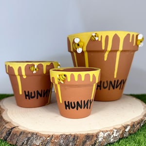 Winnie the Pooh Terra Cotta Hunny Pots Centerpieces Party Favors for Birthdays, Baby Showers, Honey Painted Clay Pots , Bee Centerpieces
