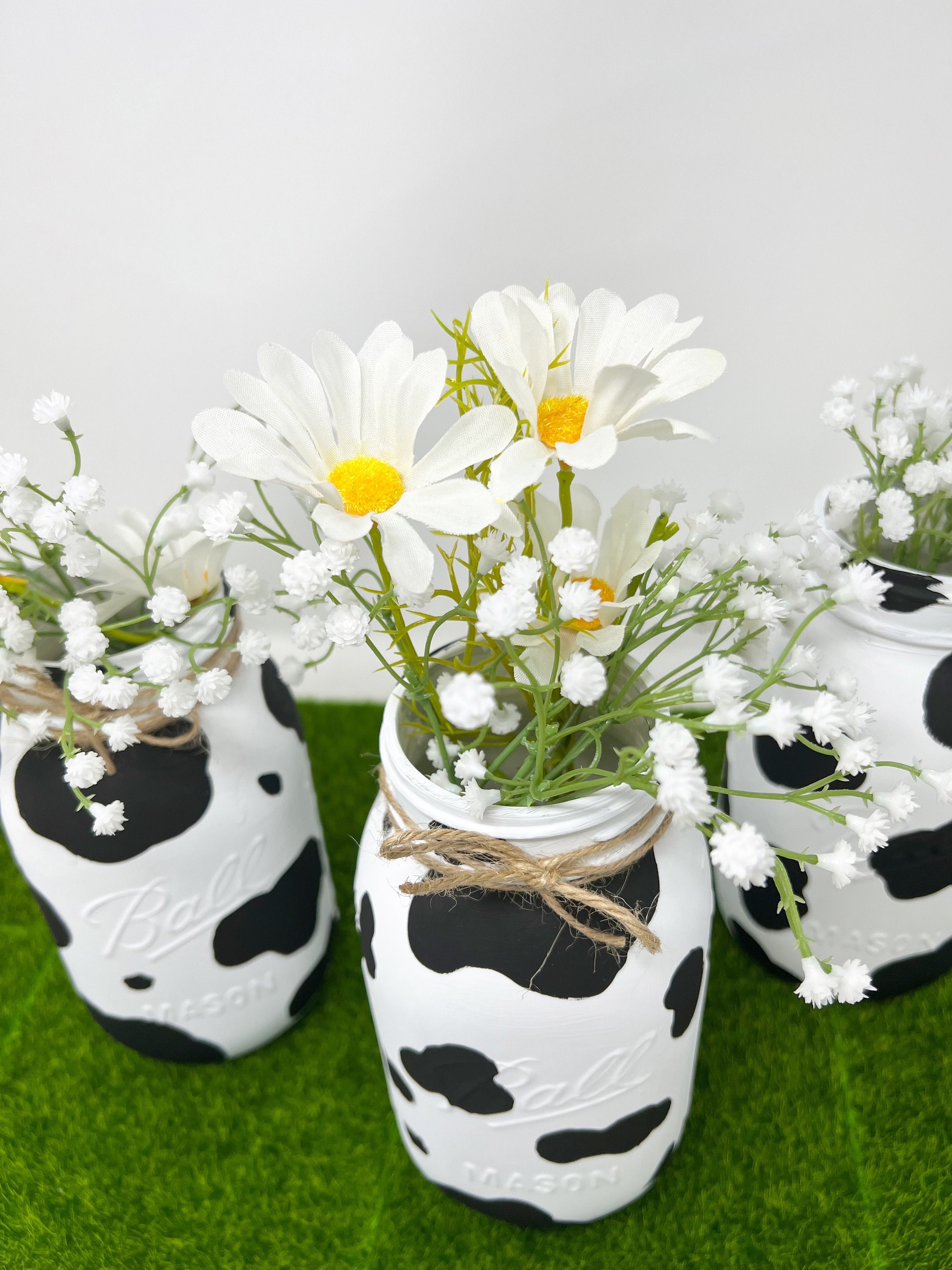 Hand Painted Cow Print Mason Jar - Cow Mason Jar Centerpieces - Animal Party Decor - Barn Animal Party - Farm Animal Party Decor