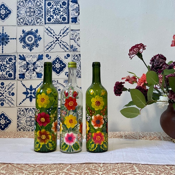 Re-Usable Glass Wine Bottle / Carafe / Hand Painted / Decant / Barware / Kitchenware Sustainable / Chiapas, Mexico / Flowers Water
