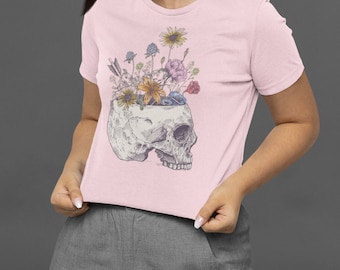Floral Skull T-Shirt: Vintage Botanical Gothic Top