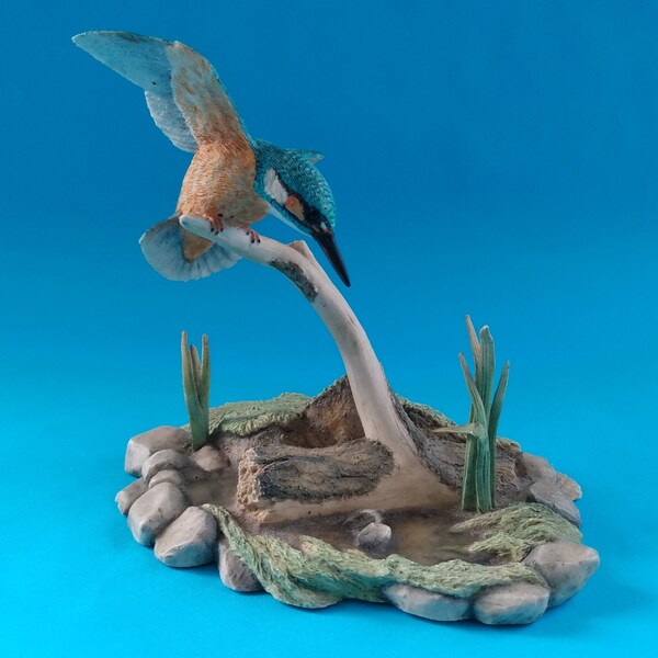 Border Fine Arts Kingfisher Figurine RB10 by Ray Ayres