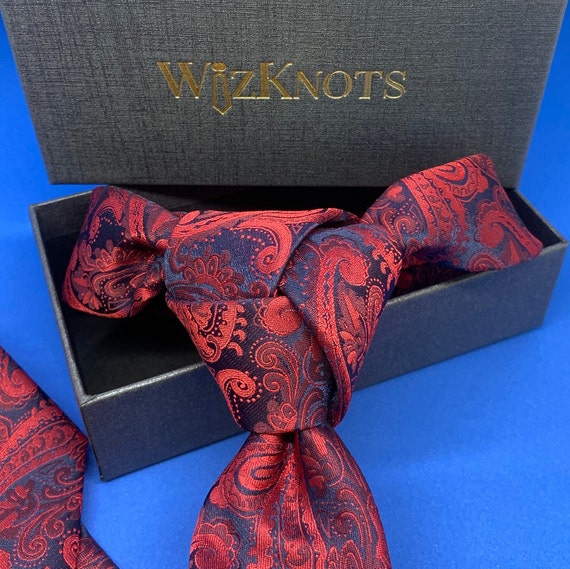 necktie knots trinity