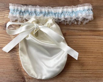 Bolso de liga exclusivo para boda: El lujo se une a la tradición: accesorio hecho a mano y pieza única.