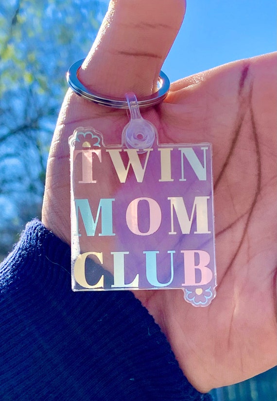 Twin mom keychain / twin mama / gift idea / gift for twin moms / twin MOTHERS DAY GIFT / acrylic keychains / gift for her / twin mom gift