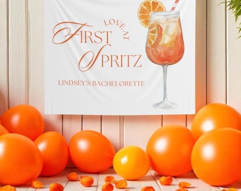 Aperol spritz cocktail avec accessoires de bar. Cocktail aperol spritz italien et une orange
