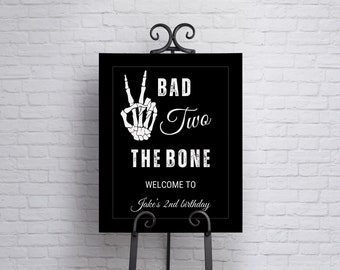 Editable Bad Two The Bone Plantilla de signo de bienvenida Bad 2 The Bone Cumpleaños Decoración Niño 2do cumpleaños Ideas Biker Theme Boy Signo de bienvenida Negro