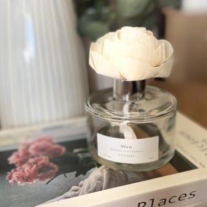 Flower Reed Diffuser/ 200ml Glass Vessel/ Free P & P