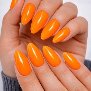 Orange Sunkist Nails: Re-usablr Press-on Nails available in custom shapes and sizes