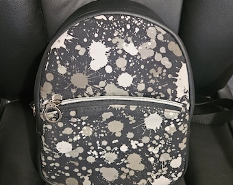 designer of para para backpack lululemon Lululemon Para Backpack - Black