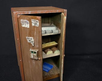 Rust-Inspired 3D Printed Diorama Set - Hand-Painted and Detailed