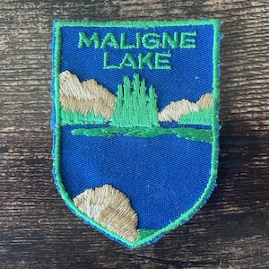 Vintage Patch Maligne Lake Canada Embroidered Jasper National Park sew on Canadian Travel Souvenir