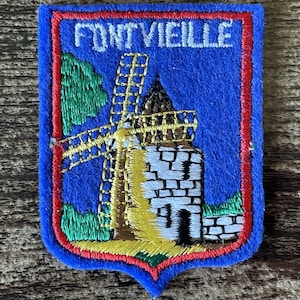 Vintage Patch Fontvieille France – Provence Alphonse Daudet Windmill French Travel Souvenir (Sew-On)