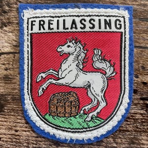 Vintage-lapp Freilassing Tyskland – Vita hästens vapensköld tyska reseminnen (påsydda)