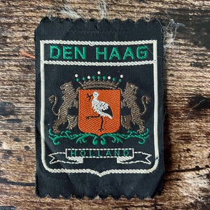 Vintage Patch Den Haag NETHERLANDS The Hague - sew on applique embroidered Travel Souvenir Accessory
