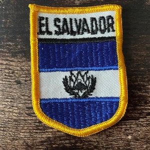 Vintage Patch EL SALVADOR Salvadorian Republic of El Salvador Flag sew on applique embroidered Travel Souvenir  LOT Wanderlust Gift