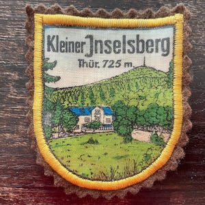 Vintage skipatch Kleiner Inselsberg Duitsland – Thüringer Woud bergwandelsouvenir (opnaaibaar)