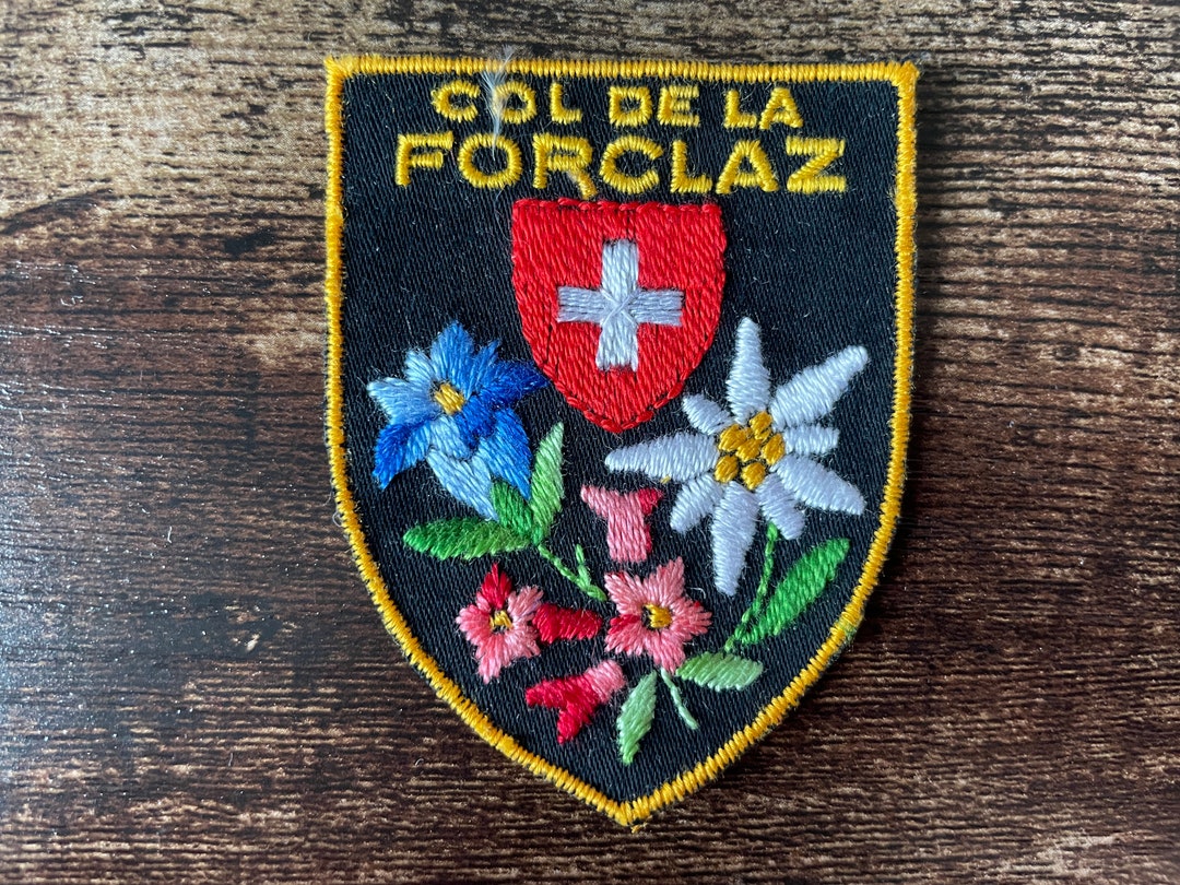 Toppa Ricamata Akachafactory Con Bandiera Svizzera Stampata – 5x8 Cm – Vintage Applique