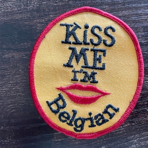 Vintage patch Kiss Me I'm Belgian BELGI Sexy rode lippen naai stoffen patches jaren 1970 geborduurde jas grappige humor patch Wanderlust cadeau