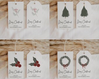 Könnte beinhalten: Acht druckbare Geschenkanhänger mit verschiedenen Weihnachtsmotiven. Die Anhänger sind weiß mit schwarzem Text, der "Frohe Weihnachten! mit Liebe, DIE STEINBERG FAMILIE" lautet. Die Motive umfassen einen Zweig mit roten Beeren, einen Kranz mit einer roten Schleife und einen stilisierten Weihnachtsbaum.