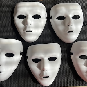 5 White Masks Bundle