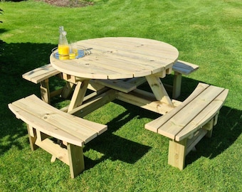 Westwood round picnic table, heavy duty outdoor table, pub benches