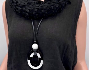 Black and White Statement Necklace: Chunky Bold Jewelry