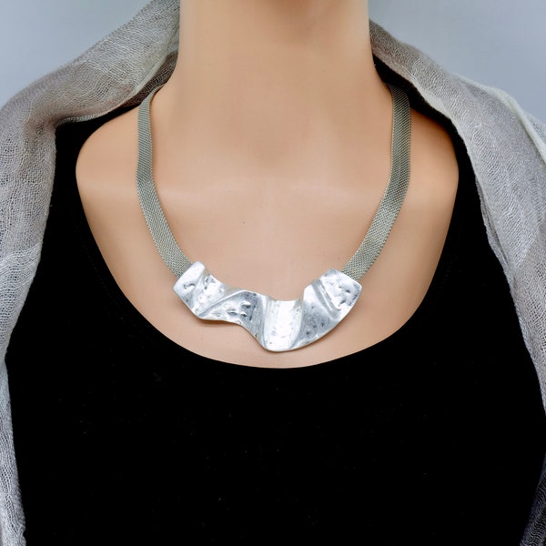 Stunning elegant wide mesh necklace with wavy pendant. Statement necklace, bold necklace.