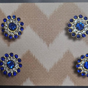 Magnesy z numerami na wystawę koni: elegancki wzór z kryształkami