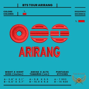 Puede incluir: Diseño bordado en rojo con la palabra "ARIRANG" y tres formas abstractas. El texto "BTS TOUR ARIRANG" está en la parte superior. Las medidas se dan en cm. El diseño está sobre un fondo turquesa.