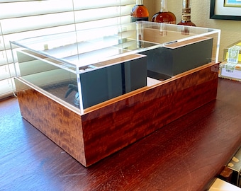 Figured Eucalyptus Humidor with Mahogany, Premium Hygrometer and Swede Leather Bottom - 200 count cigar capacity