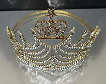 Amaranth Adjustable Crown