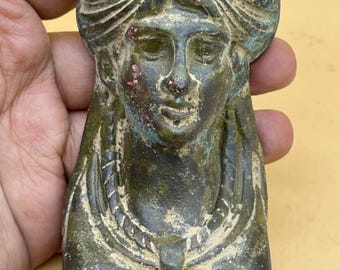 antike römische Streitwagen-Befestigung in Form der Göttin Diana