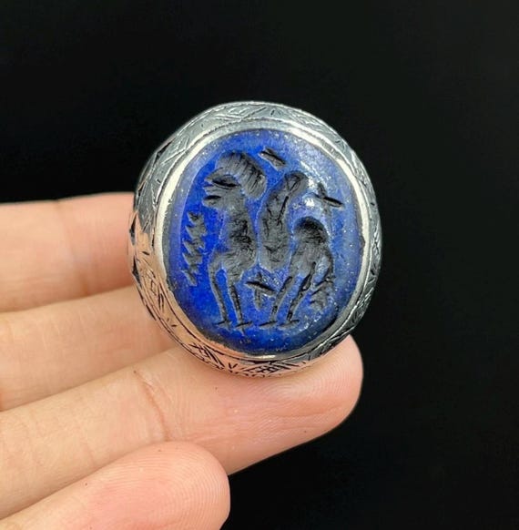 Unique solid Silver Wonderful Ring Ancient Lapis … - image 1
